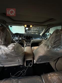 جیپ گراند شیرۆکی